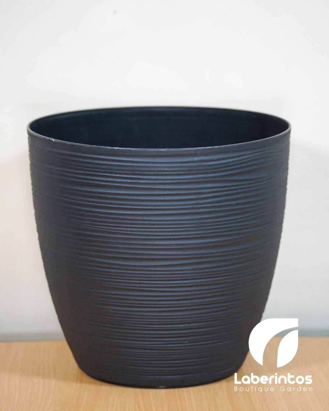 Maceta Redonda Negro plastica